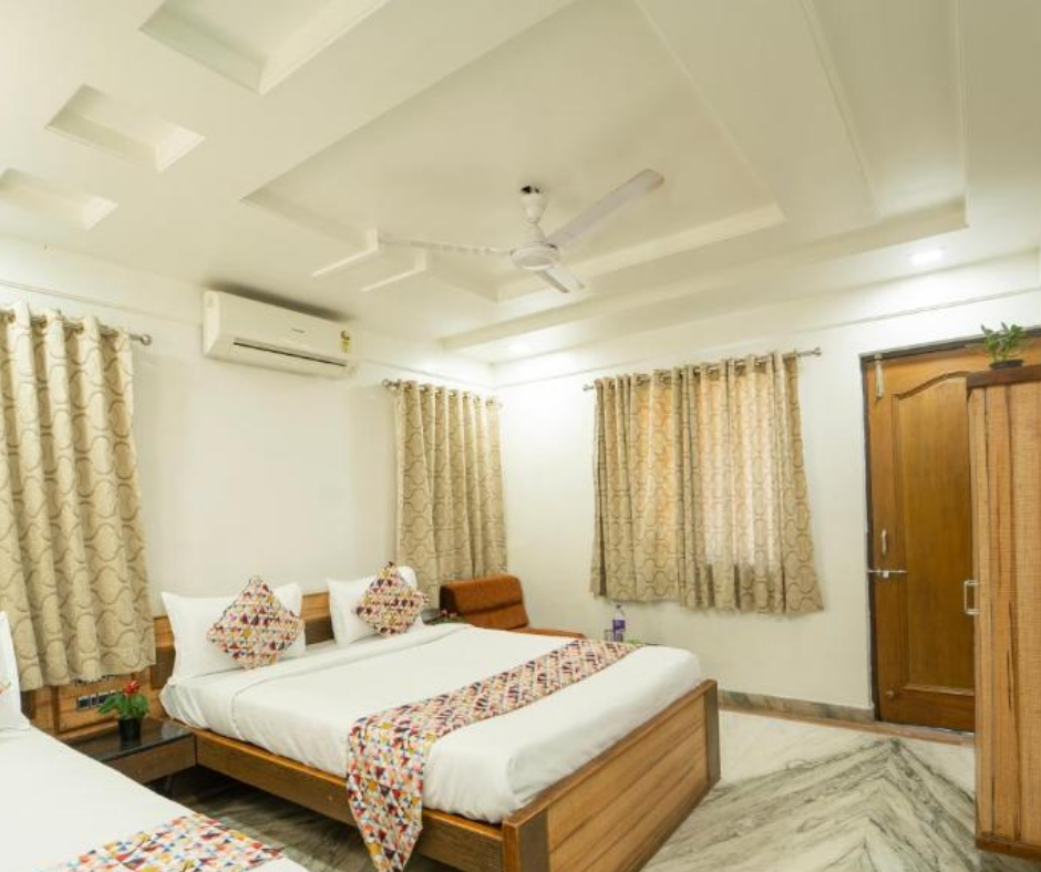 Hotel Sangam (Main Market) (2)